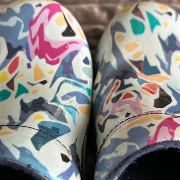Dansko Multicolor Patterned clogs - Picture 3 of 6